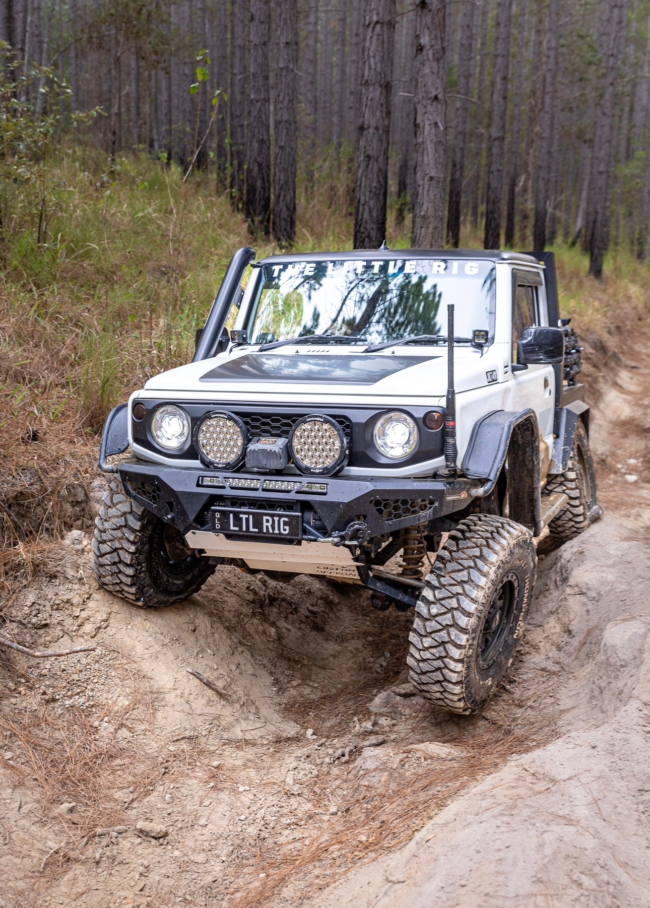 Offroad Animal Predator Bull bar - JB74 Jimny 2018+ and 5 Door XL