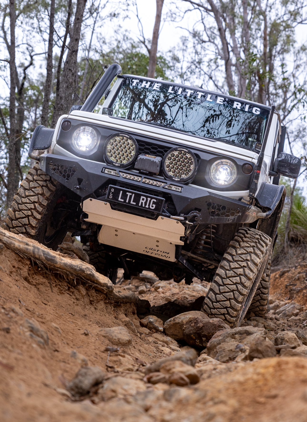 Offroad Animal Predator Bull bar - JB74 Jimny 2018+ and 5 Door XL